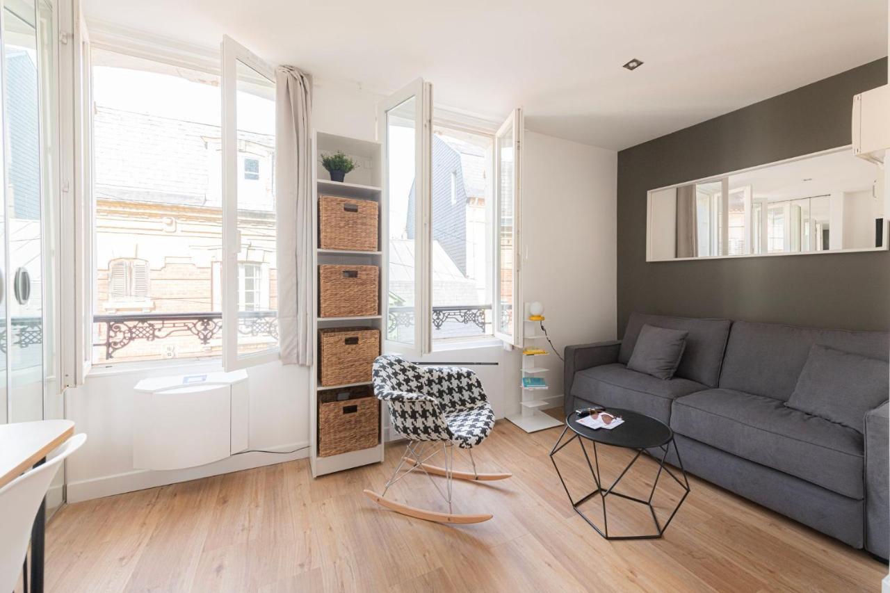 Studio centre ville refait à neuf Trouville-sur-Mer Esterno foto