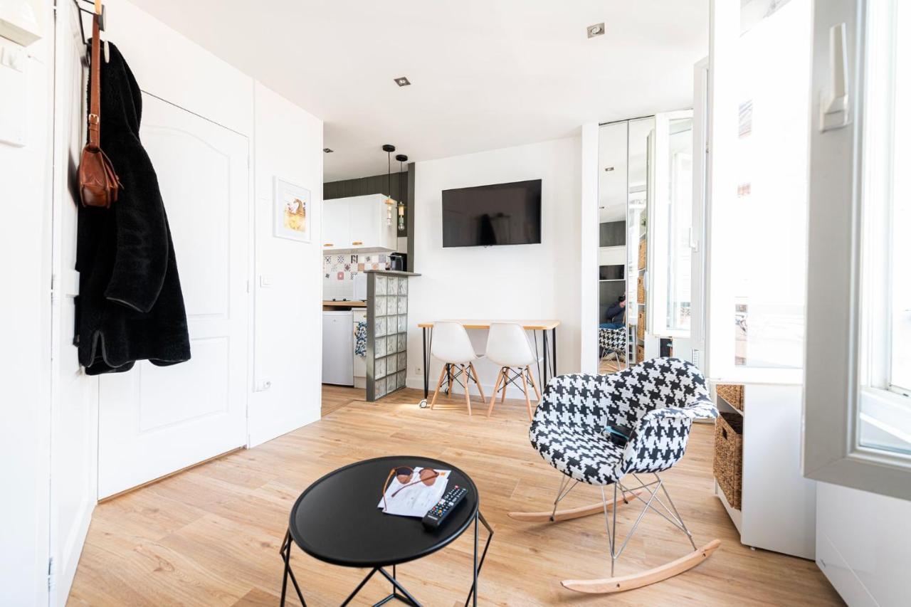 Studio centre ville refait à neuf Trouville-sur-Mer Esterno foto